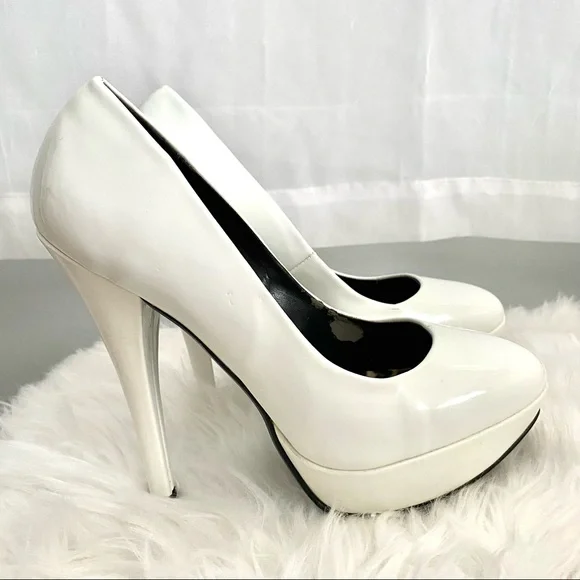 Pin Up Couture White “Harlow” Heels - Picture 5 of 15